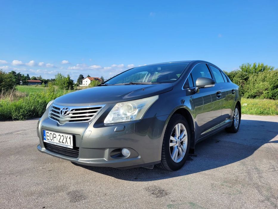 Toyota Avensis Polski salon. Od 8 lat jeden właściciel.