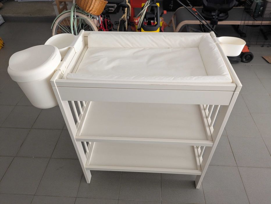 Trocador Gulliver IKEA + Colchão + Acessórios – Excelente estado – 55 €