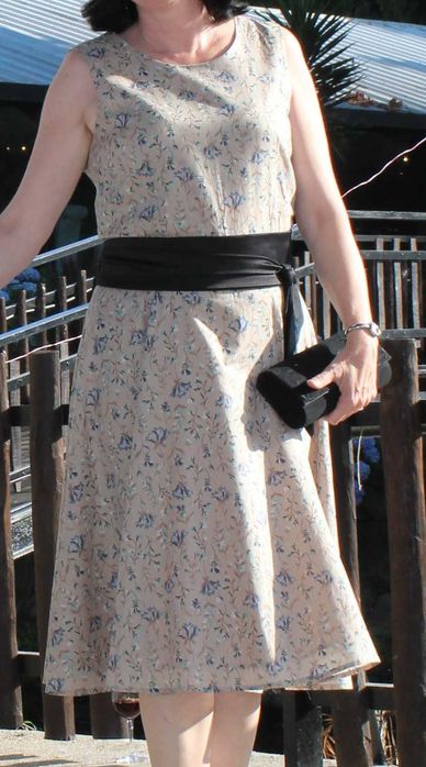 Vestido creme florido, Tam 42