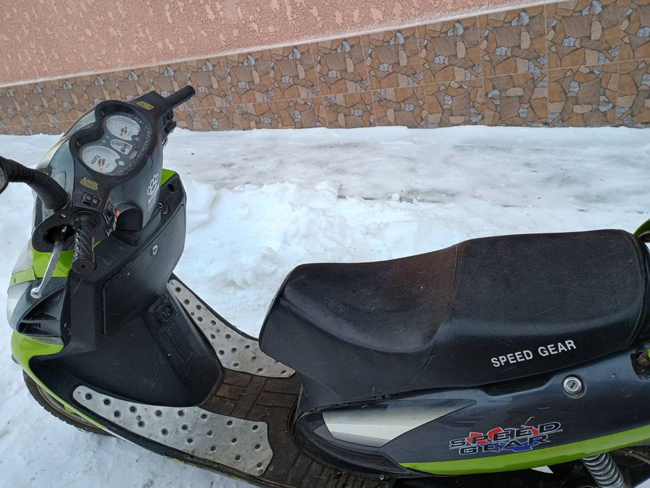 Продам скутер 150 кубів