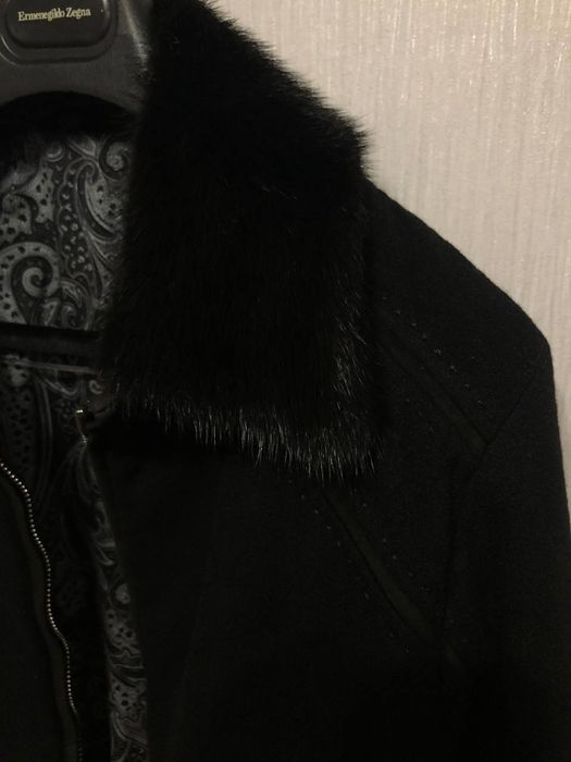 Тепла куртка з кашеміру