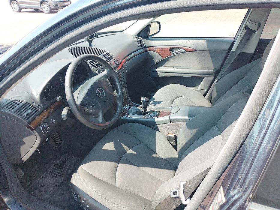Mercedes W211 E220 CDI   OPŁATY NA ROK
