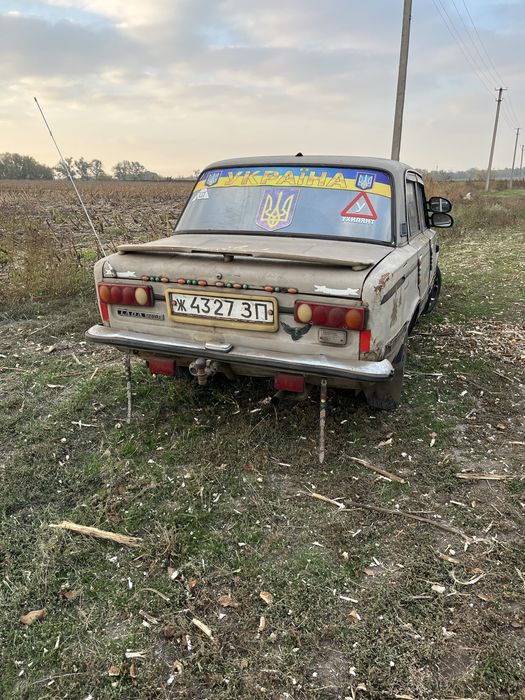 Продам ваз 21013