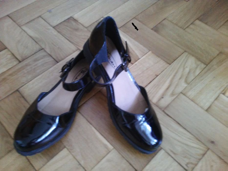 buty- Mary Jane lakierki (na bucie roz.38) No Doubt,