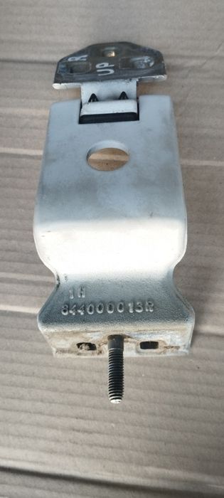 Петли дверей, капота Рено Мастер 3