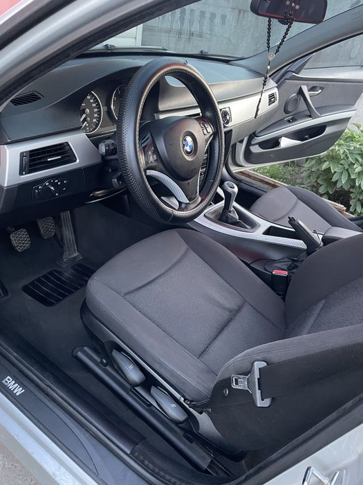 BMW E91 318i 2007/2.0.