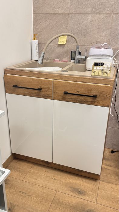 Szafka ze zlewozmywakiem umywalka dwukomorowa kran