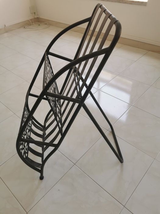 Iron Magazine Rack