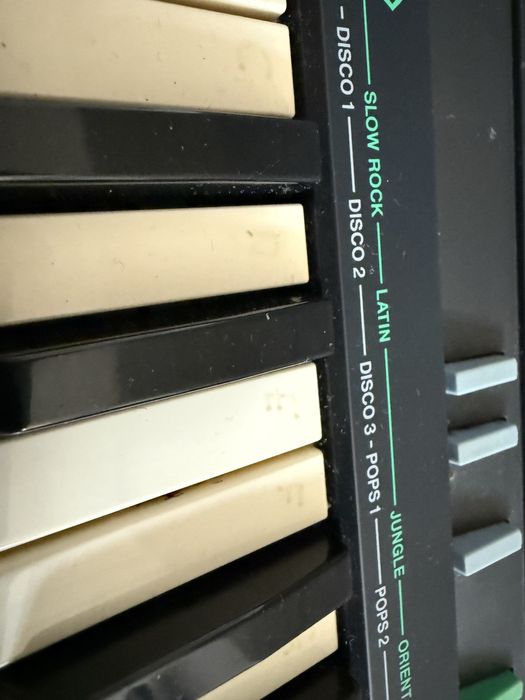 Keyboard Casio SA-10 (Bjork)
