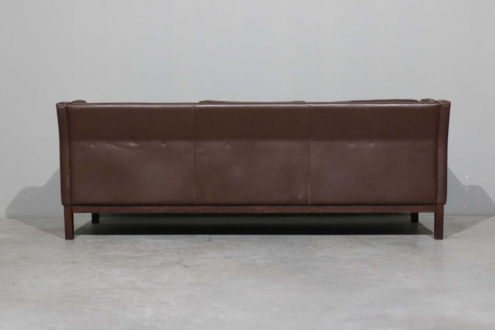 Sofá nórdico de 3 lugares em couro