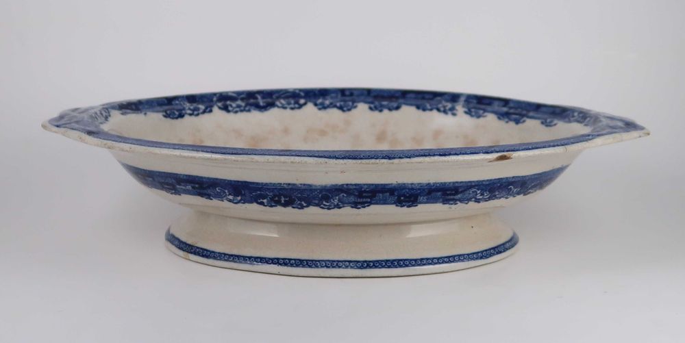 Prato coberto sem tampa Fabrica Sacavém 1885