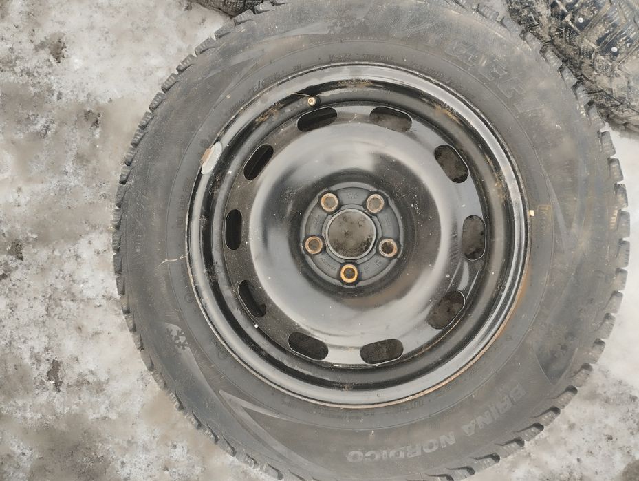 Продам резина з дисками роболтовка 5:100