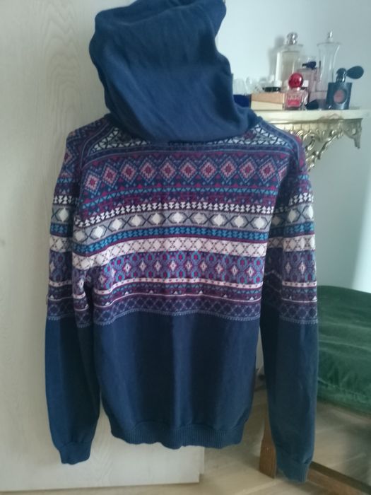 Gruby, bardzo ciepły kolorowy sweter