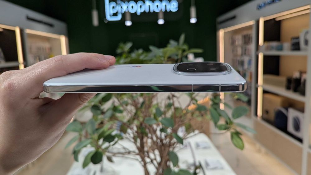 Магазин vivo iQOO 13 16GB/512GB White Гарантія Trade In