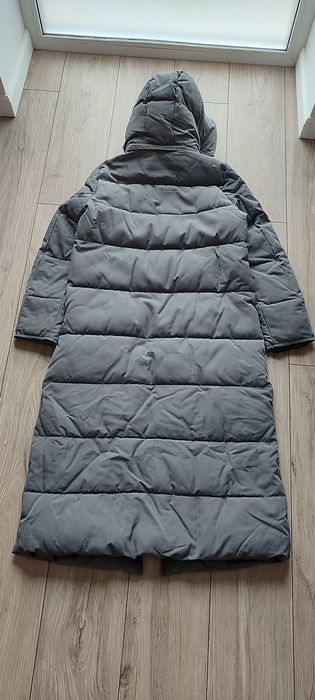Теплий зимовий довгий пуховик