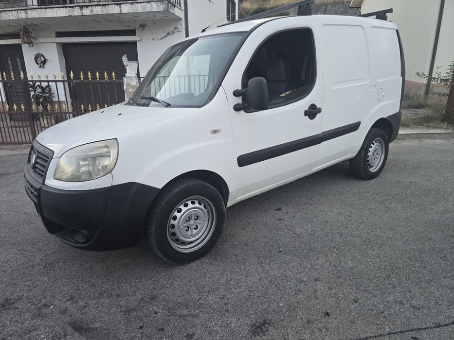 Fiat doblo 1.9 com avaria