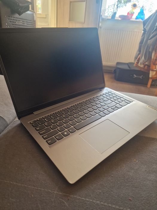 Laptop idealpad lenovo