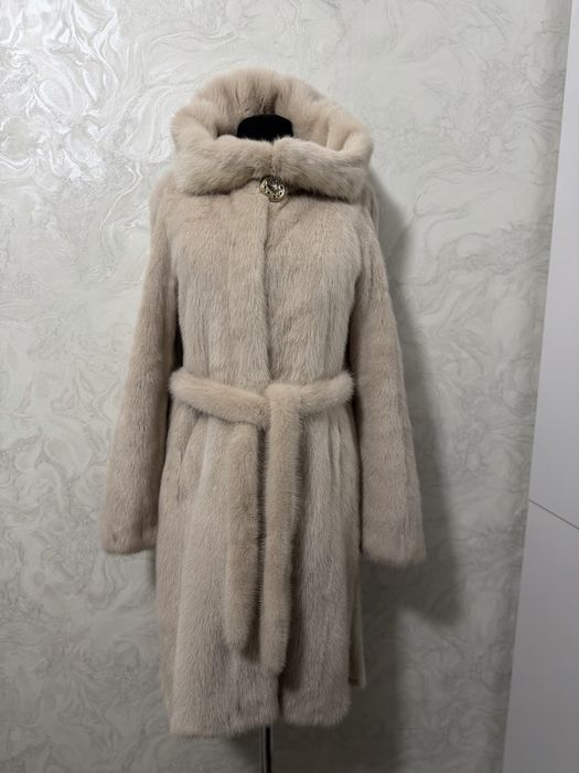 Розкішна норкова шуба, норка пудра/беж