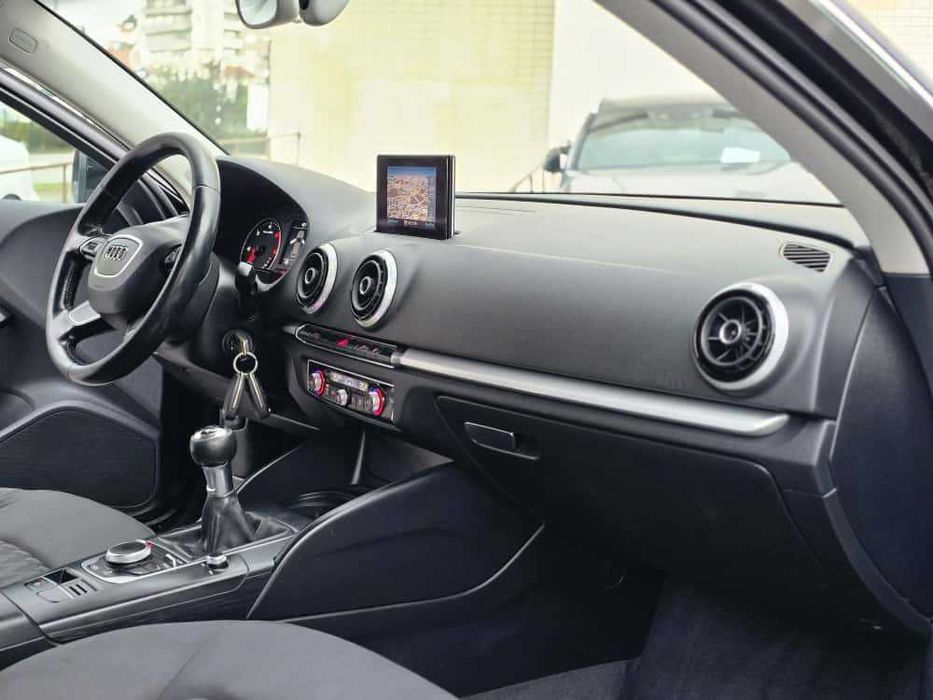 AUDI A3 S LINE 8V 1.6TDI 110CV "LOOK RS3"