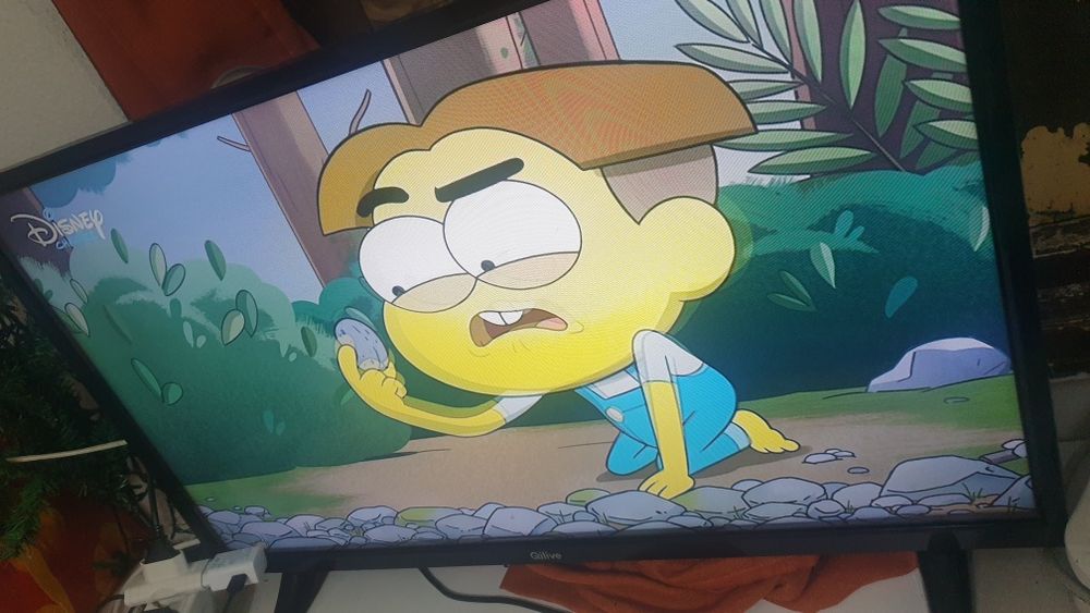 Vendo smart tv a funcionar mas a precisar trocar os leds