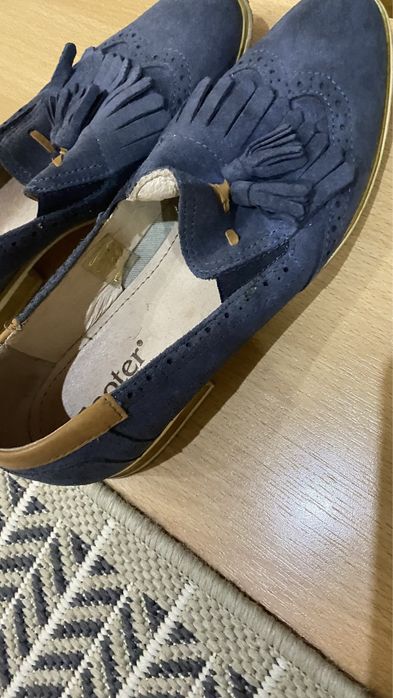 Sapato para senhora em camurça azul