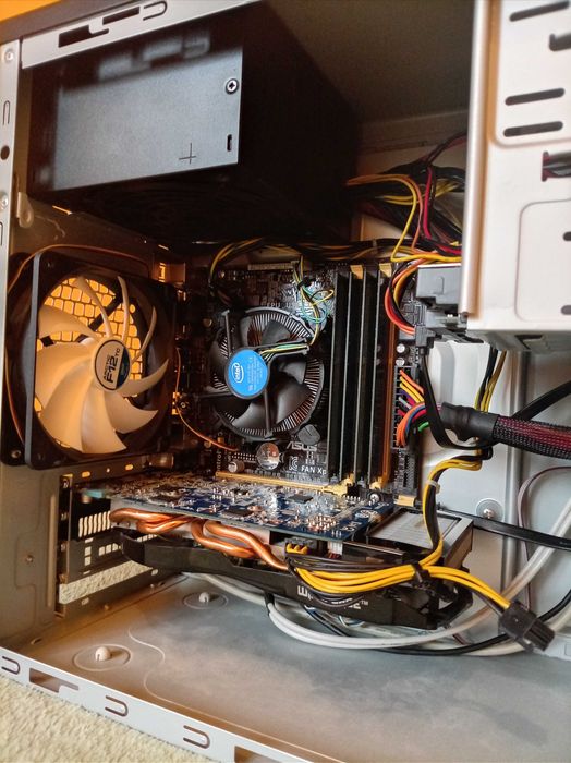 I5 4460 + 16GB Ram + GTX 660 2GB + Dysk hdd 500 GB
