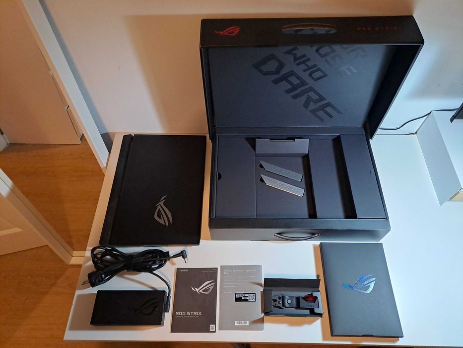 Asus ROG Strix Scar 16 - RAM 64GB