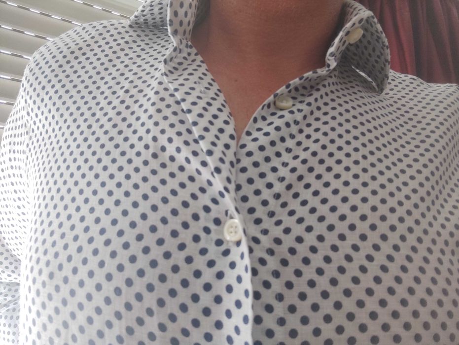 Camisa em linho com bolas - oficina mustra luxo