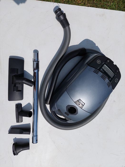 Odkurzacz miele 1800W