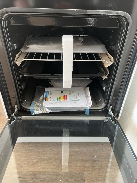 Нова газова плита  Greta