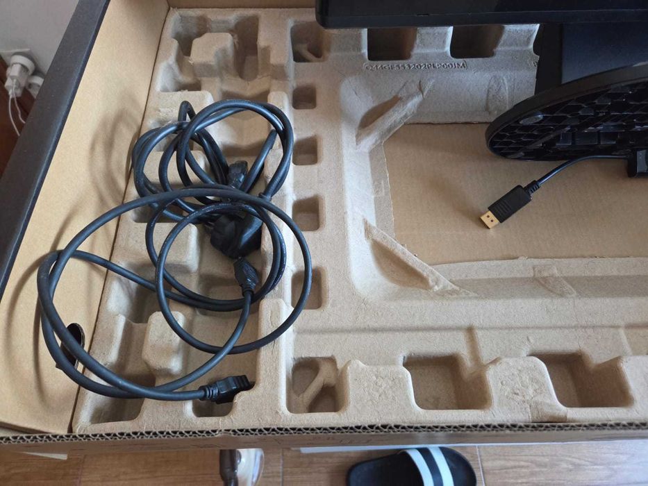 Monitor ASUS VK221D - 21.6" WSXGA+ (1680x1050) - Excelente estado!