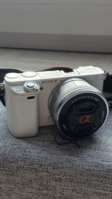 Sony a6000 kit 16-50mm F3.5 сони кіт біла.