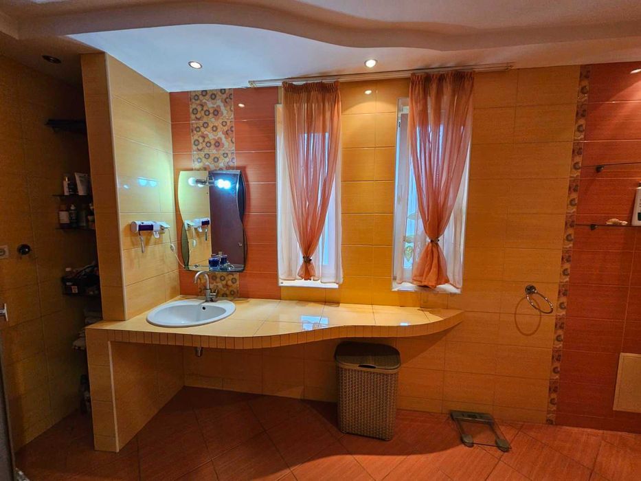 Оренда приватного будинку мкрн Табла