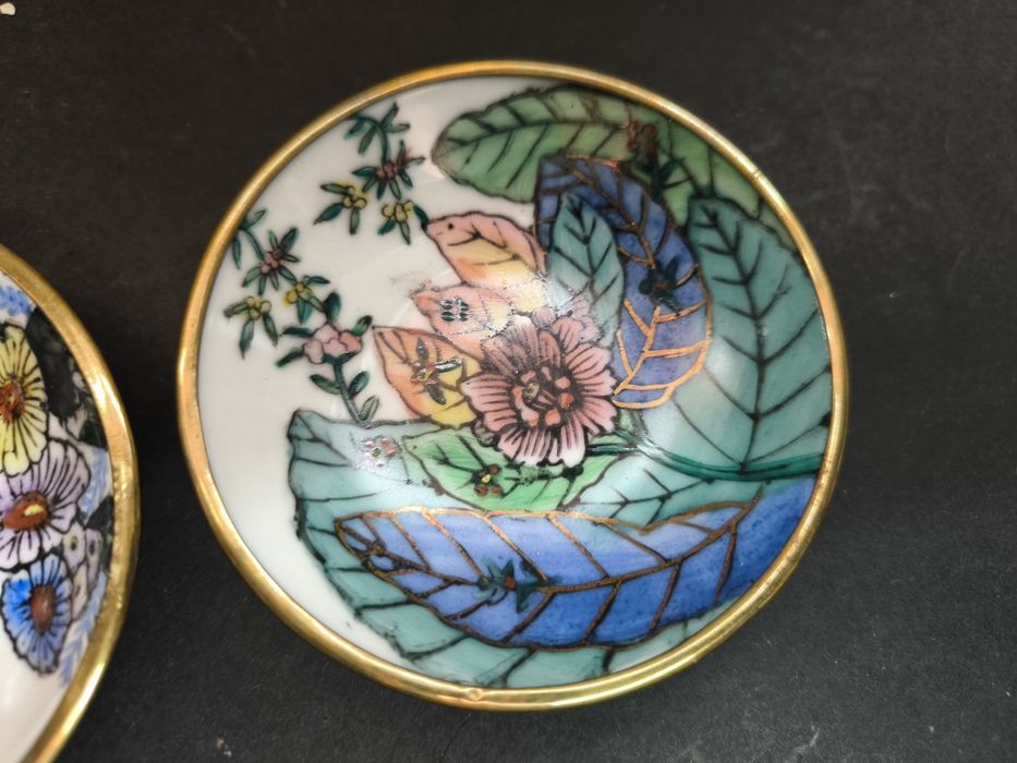 2 Pratos Decorativos Pintados à Mão