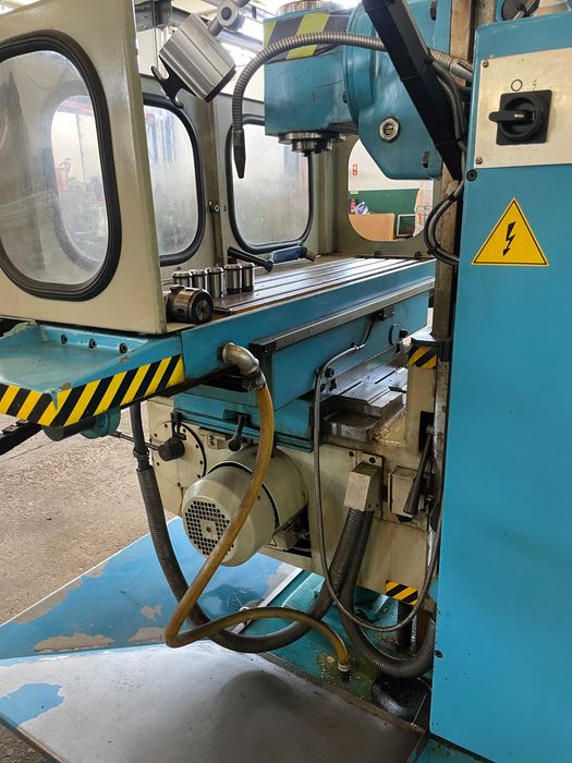 Fresadora Universal FU251