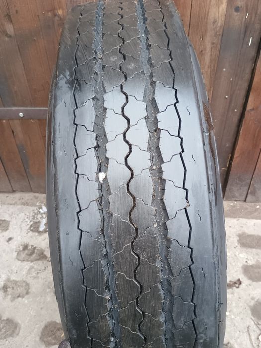Opona 11 R 22.5 Continental HSR prowadząca