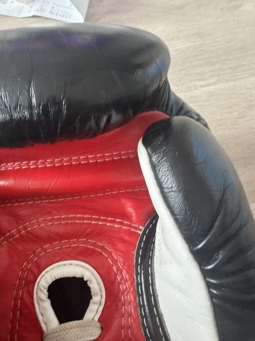 Vendo Luvas Boxe Fairtex de 18oz Pretas/Vermelhas