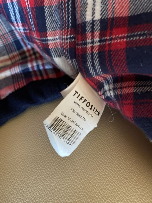 Sobretudo rapaz 13-14 anos Tiffosi