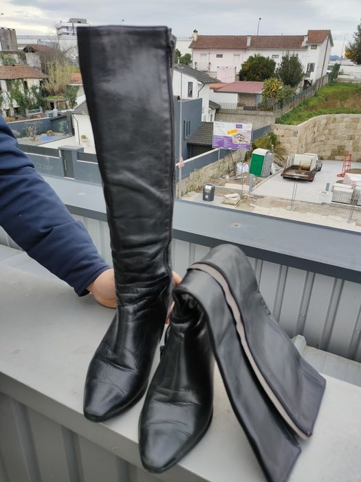 Botas cano alto pele 37