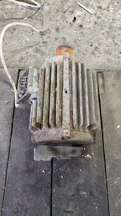 Silnik 3 fazowy 2,2kW