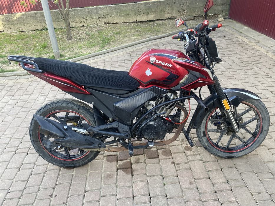 Продам мотоцикл спарк 200