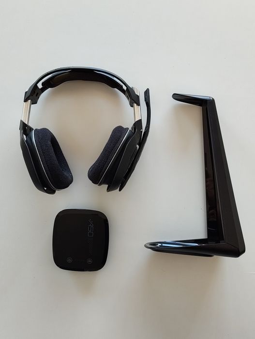 Headset Gamer Sem Fios ASTRO A50 para PC / Mac / PS4 / PS3