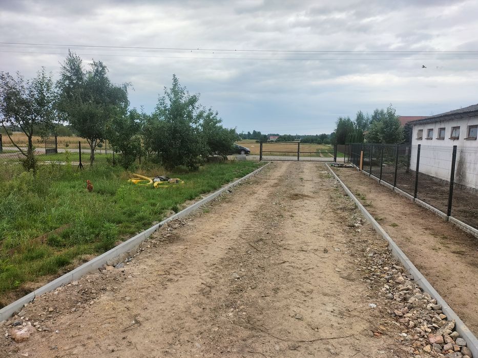 Montaż ogrodzeń panelowych, murowanie