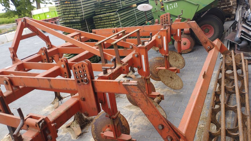 Gruber, agregat ścierniskowy Razol