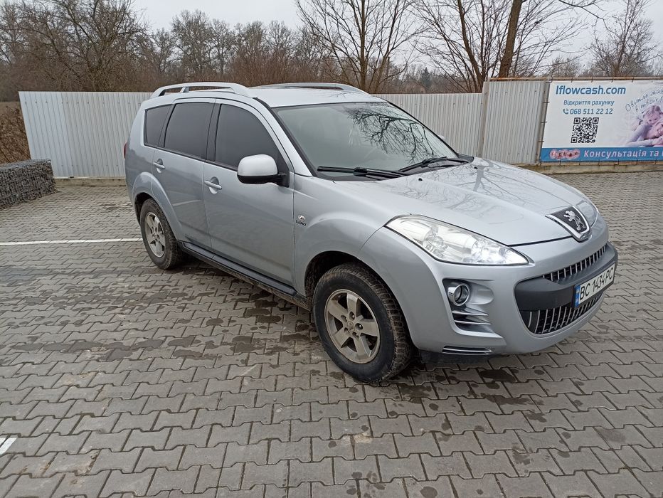 Кросовер  PEUGEOT 4007