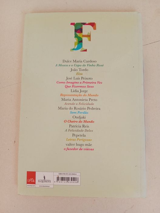 Em busca da Felicidade Dez histórias - Valter Hugo Mãe e Outros