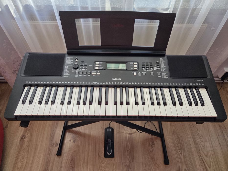 Keyboard Yamaha PSR-E373