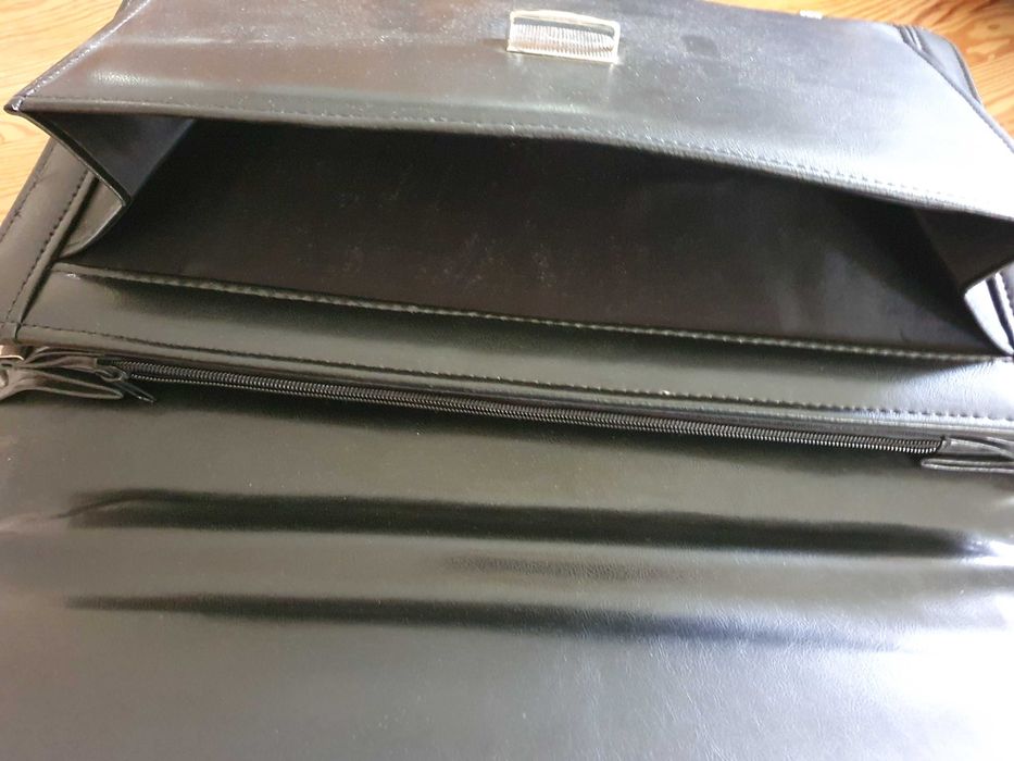 Czarna teczka/aktówka nowa