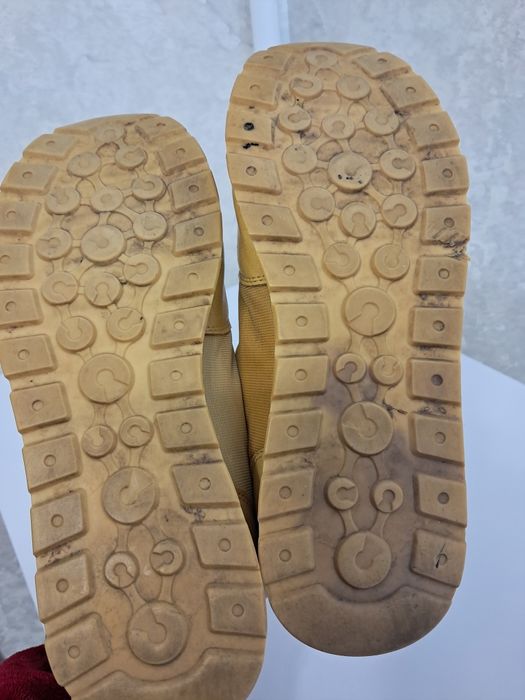 Кросівки 40р- 25.5 см