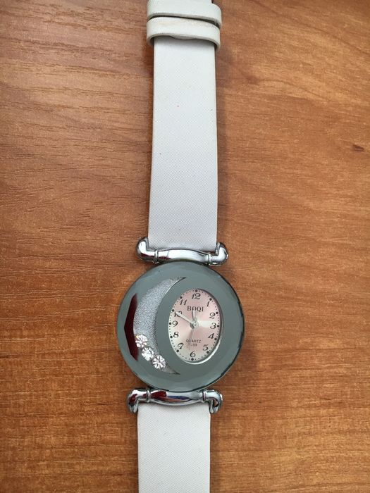 Zegarek damski biały